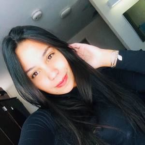 Meet your Posher, Aline